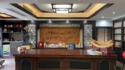 医行千里积万幸，品高艺绝造百福 一一记中国民间毒蛇药大王罗群写实 记者：姚佳敏