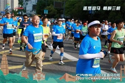 弘扬劳模精神 争当时代先锋 访全国优秀民营企业家 —肖显盛