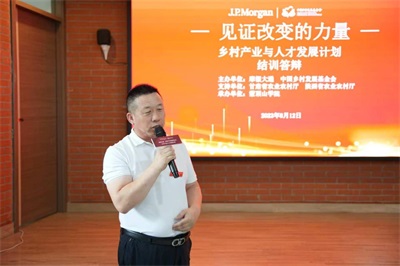 思耀国：头雁领航兴农路 实干担当助振兴