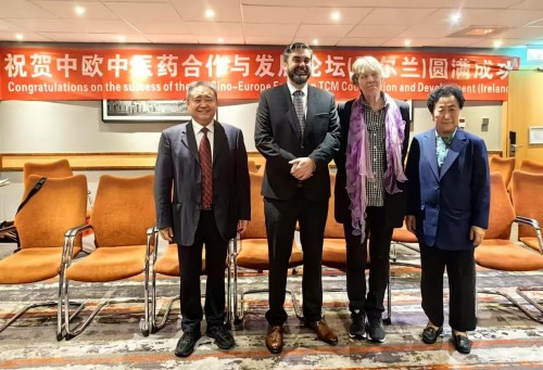 罗先涛：深耕中医四十载 仁心仁术誉中外