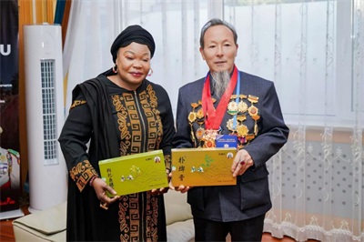 大医精诚承古训 丹心济世耀杏林记国际非遗“朱培于消瘰丸”传承人---朱培于先生