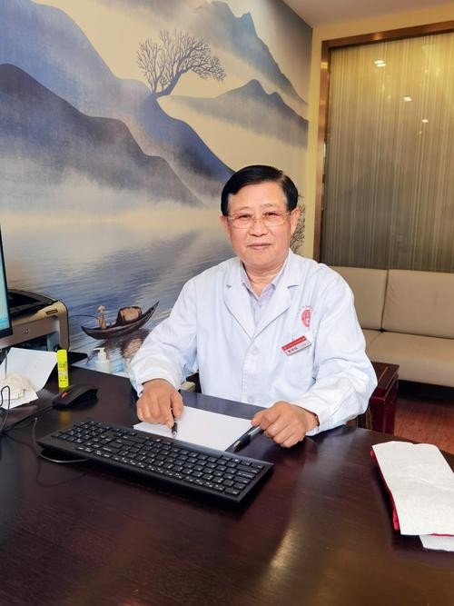 贾学铭：一位中医脑科名家的济世之路与国际担当