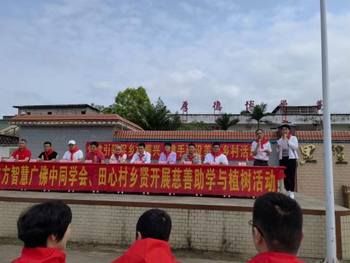 社群领导力的典范！利宝姐以“智慧与担当”凝聚千人生态圈