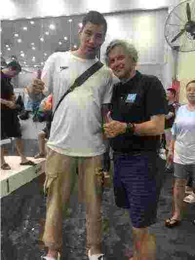 “中国当代新闻人物” 新时代游泳教育的引领者---铁维民