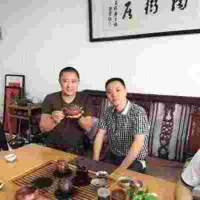 中国当代著名书法家魏敏为猎鹰护卫俱乐部题字