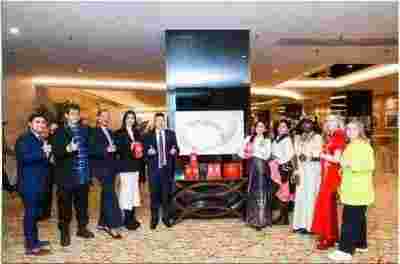 著名艺术家陈兆威先生应邀参加 2024年公共外交年度人物颁奖盛典