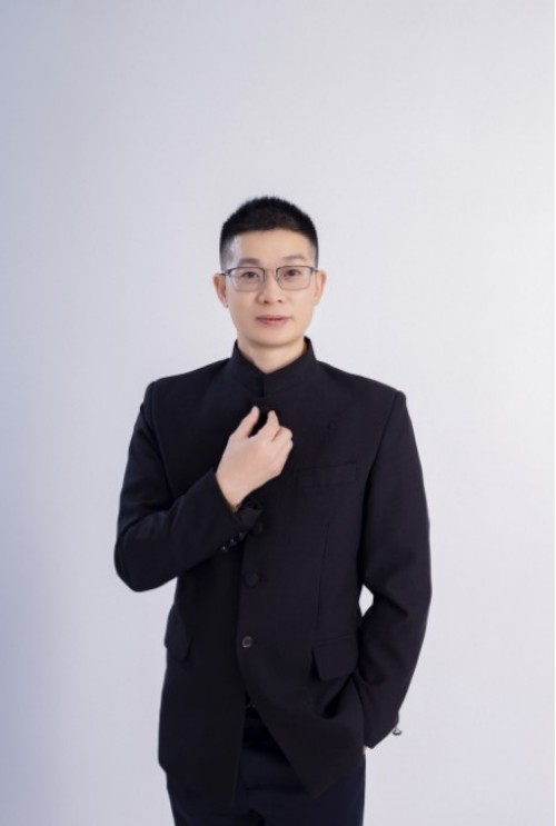 喜迎全国两会特别报道 最美名中医——唐珮翔